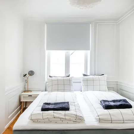 165m2 Luxury Flat In Center