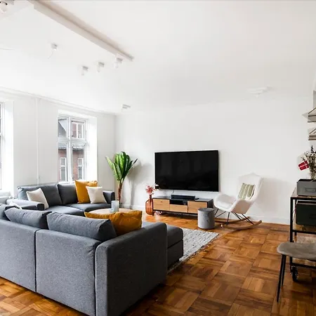 165m2 Luxury Flat In Center Appartement *